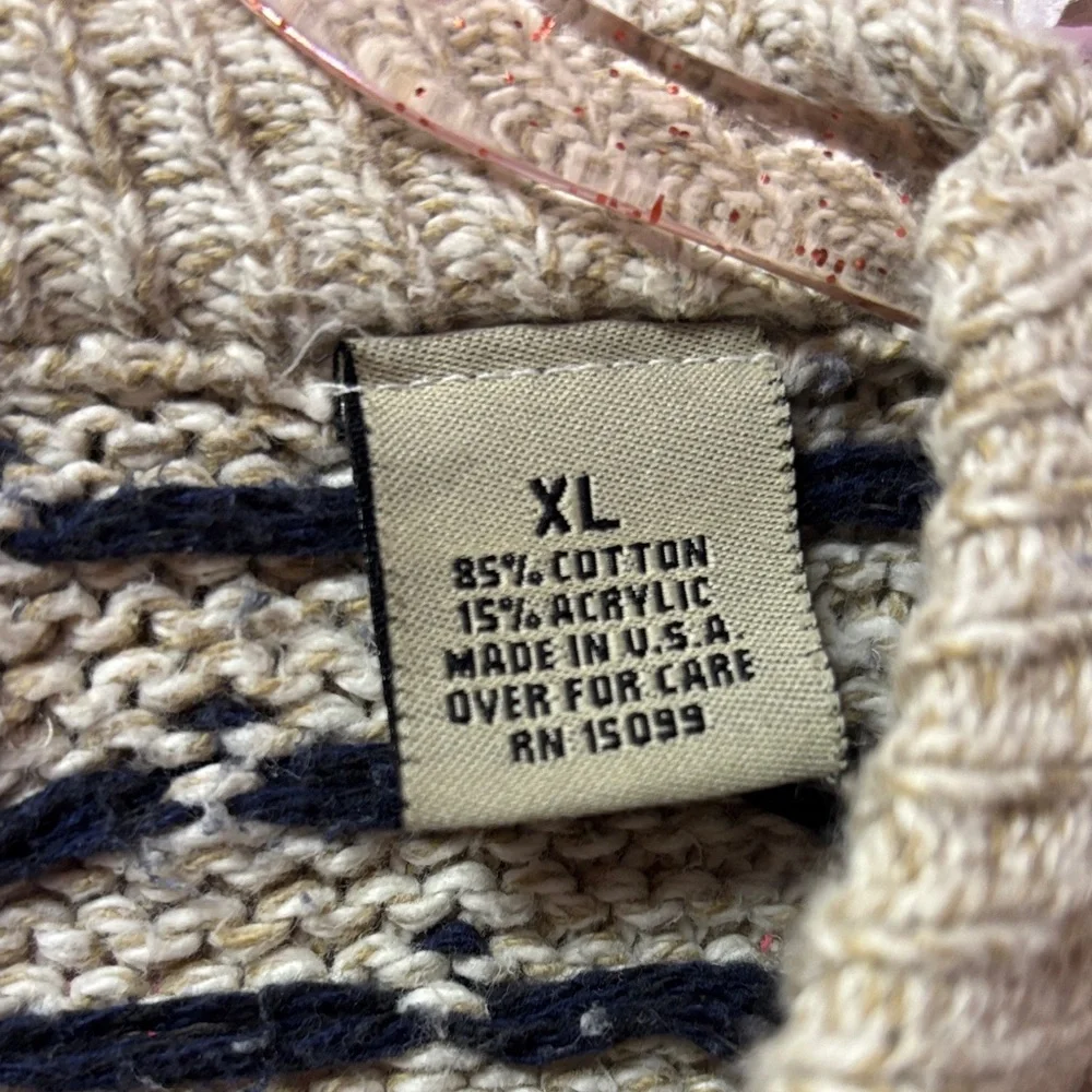Cozy Retriever Cream and Black Knit Sweater Size: X Large